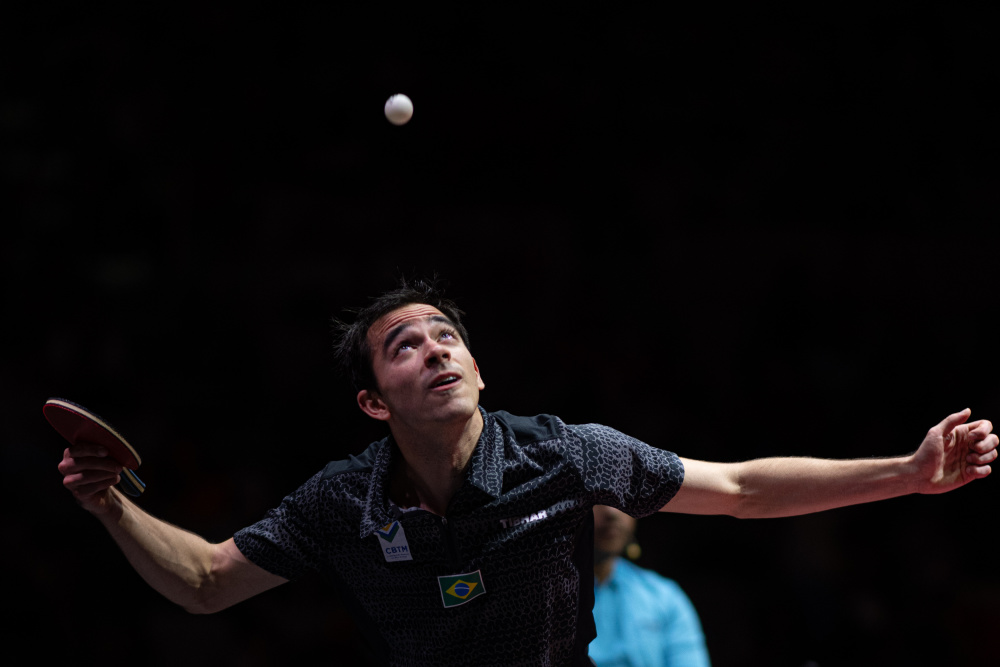 一边是博恩 一边是博恩